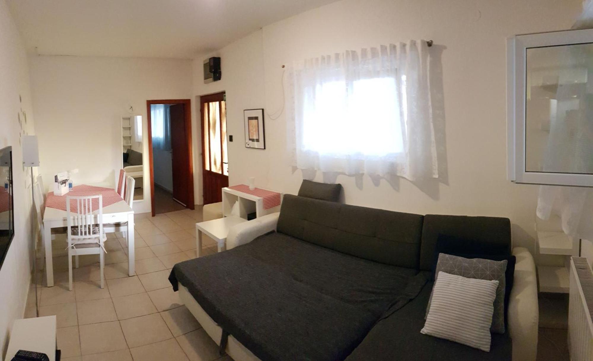 Apartmani Ela Prvić Luka Exterior foto