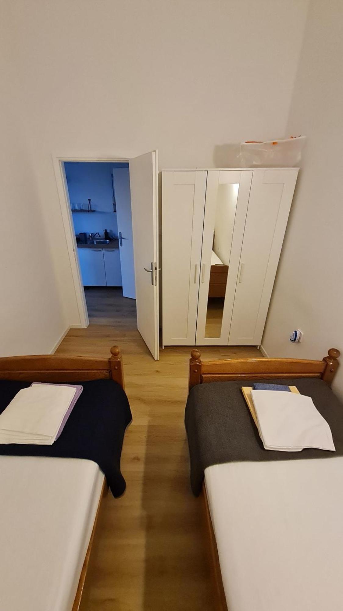 Apartmani Ela Prvić Luka Exterior foto