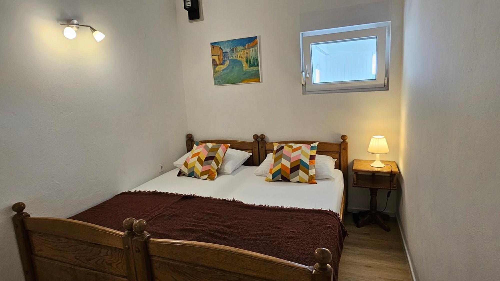 Apartmani Ela Prvić Luka Exterior foto